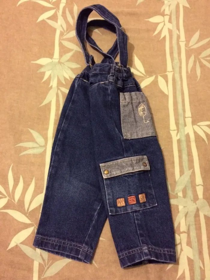 Salopette en jeans Kiabi baby 12 mois - photo numéro 2