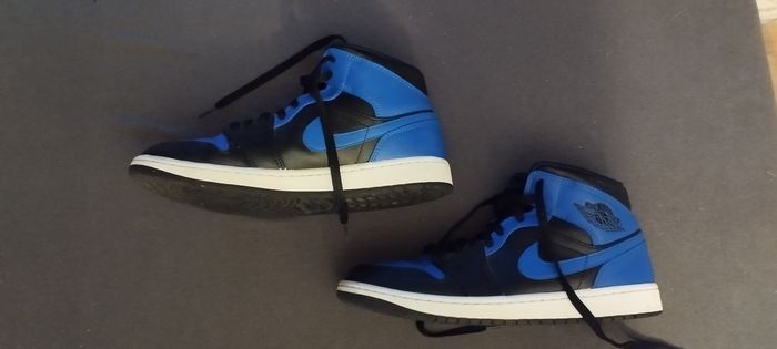 Paire de Nike air Jordan 1 pointure 43 - photo numéro 2