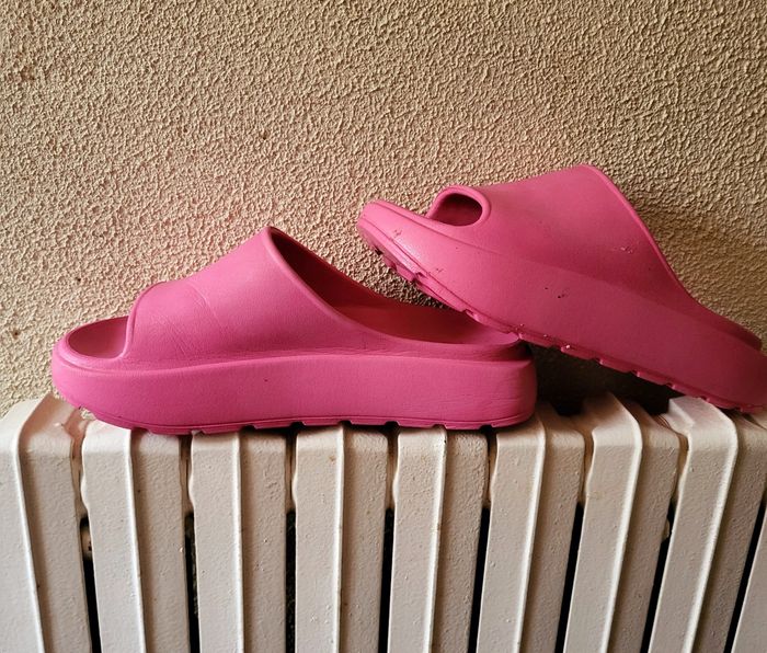 Claquette 🩷 - photo numéro 3