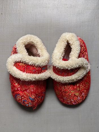 Chaussons chinois taille 18-19