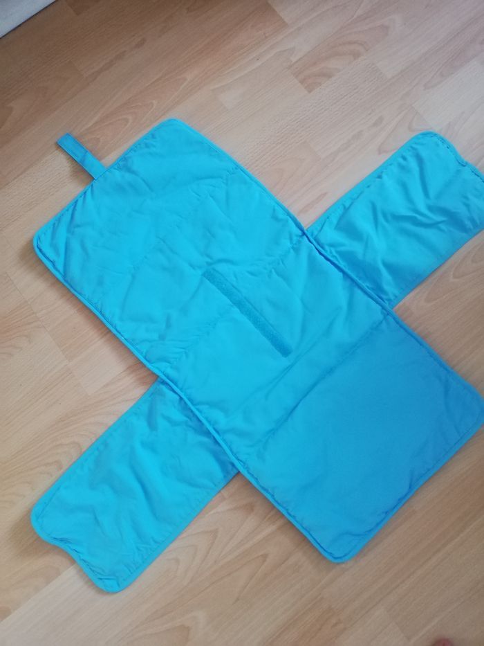 Tapis à langer de voyage, OBAÏBI, en très bon état - photo numéro 8