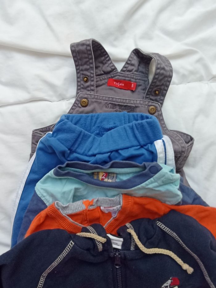 Lot 5 PCS garçon marques diverses 12 mois 10€ - photo numéro 2