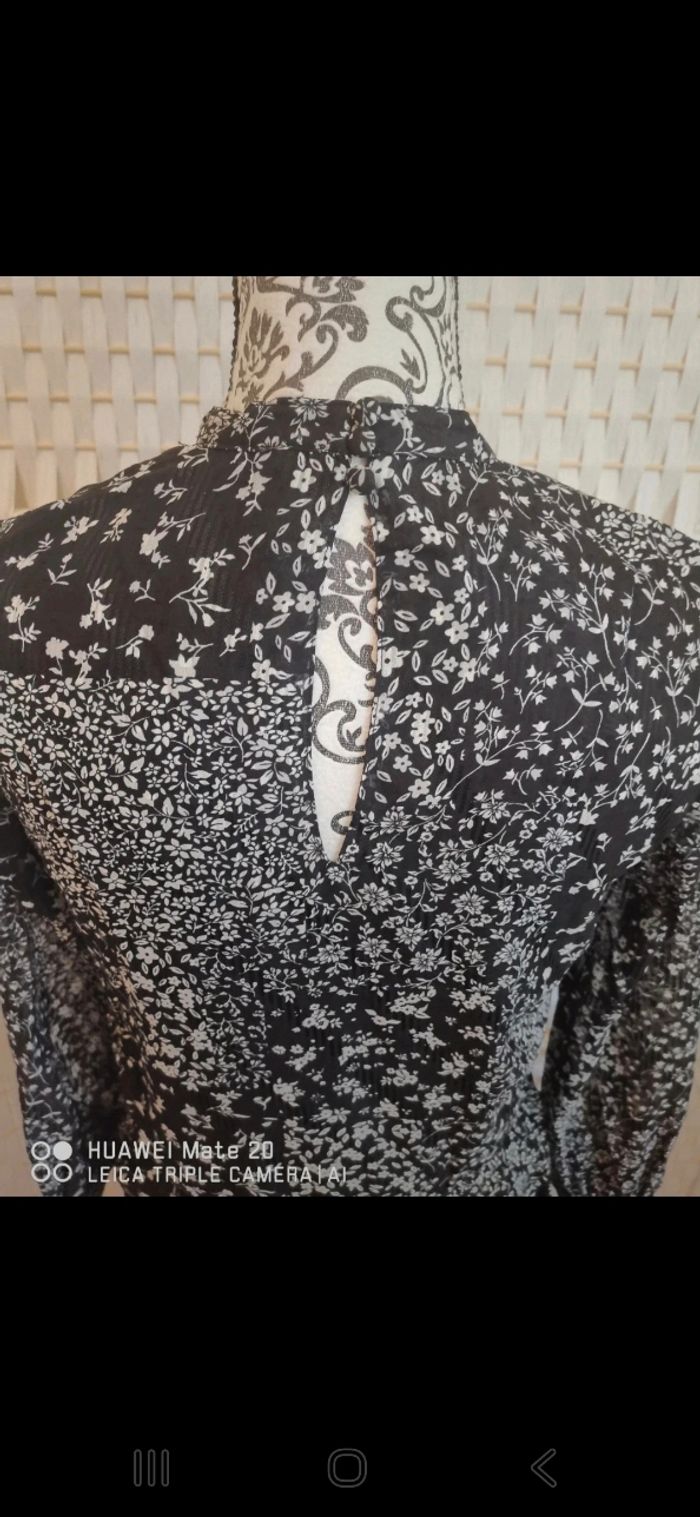 💕Jolie Robe Fleurie Noire & Blanche Bizzbee -femme Taille S /36  💕 - photo numéro 4