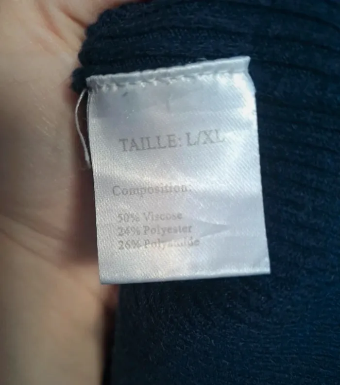 Pull liens croisés dans le dos taille L/XL - photo numéro 3