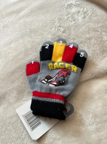 1 paire de gants garçon