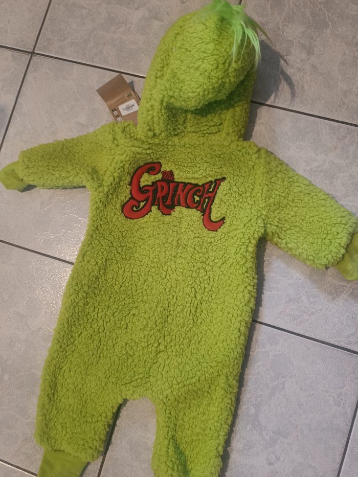 Combi Grinch 6/9 mois 74 cm - photo numéro 3