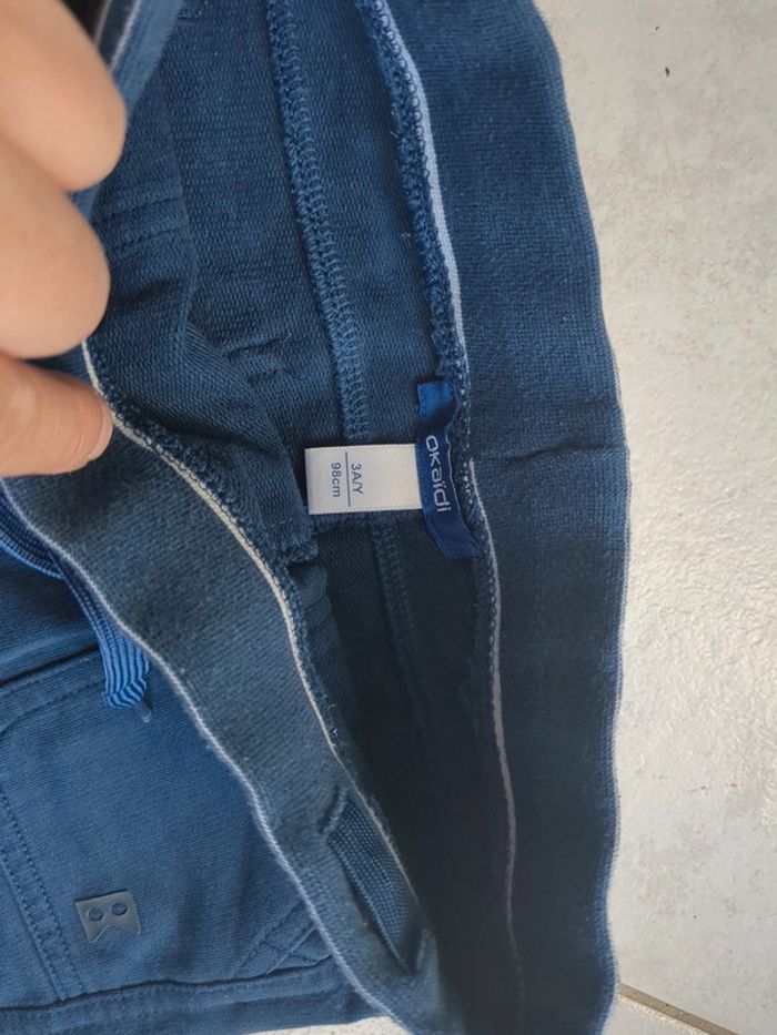 Short bleu foncé garçon 3 ans - photo numéro 4