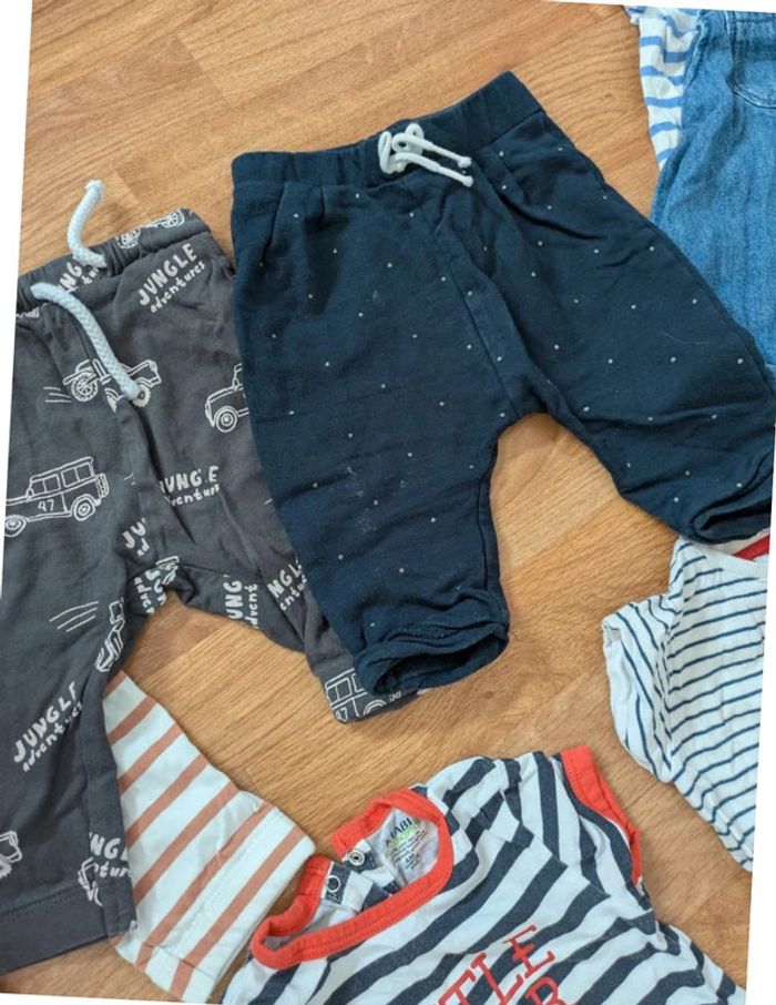 Lot de 18 vêtements 6 mois - photo numéro 3