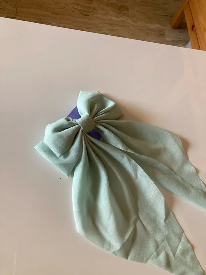 Nœud sur pince à cheveux - photo numéro 2
