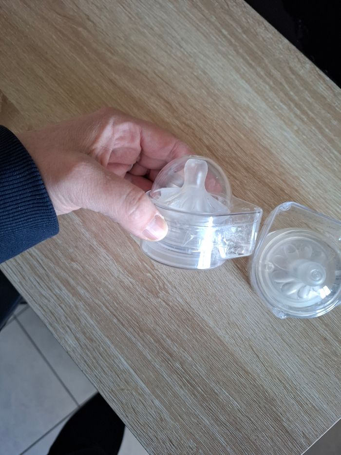Lot 4 tétines AVENT debit 3 - photo numéro 2