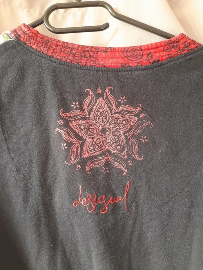 T shirt desigual taille M - photo numéro 5