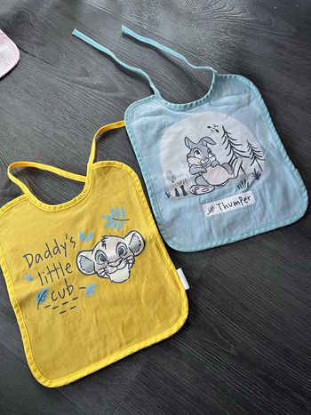 Lot 2 bavoirs Disney