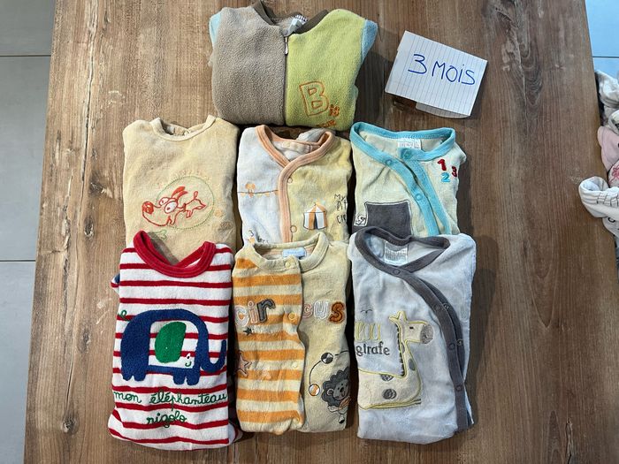 Lot pyjama MIXTE FILLE OU GARÇON taille 3 mois