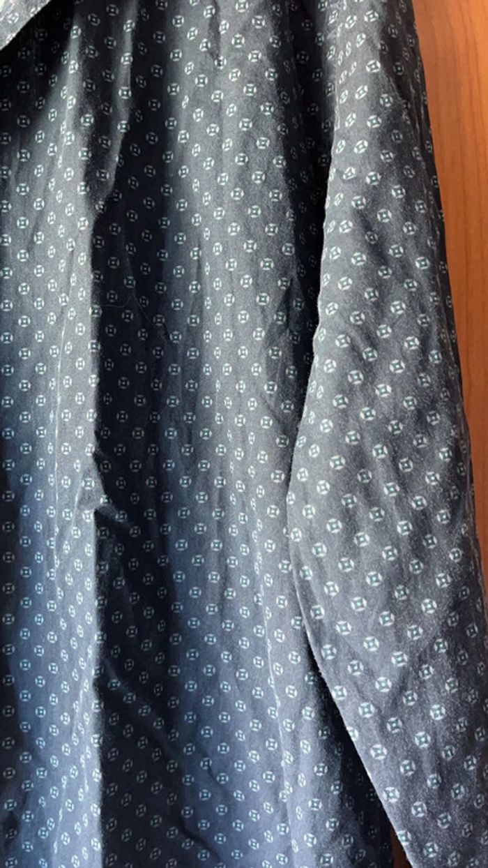 Chemise noire à motif Kiabi L - photo numéro 2