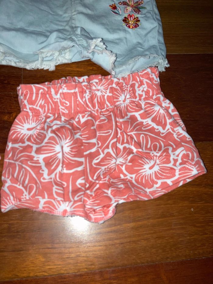 Lot de 4 shorts taille 9 mois - photo numéro 3