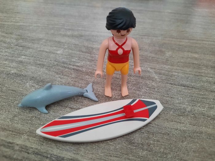 Playmobil 70423 surfeuse et dauphin