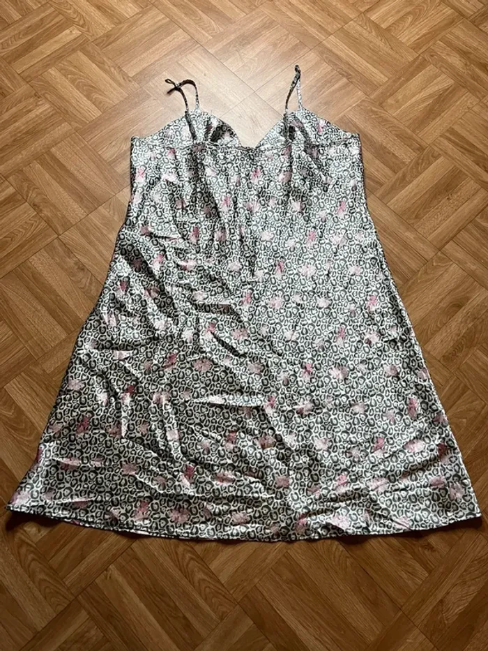 Robe nuisette avec motifs satinée vintage Nuit Secrète - photo numéro 4