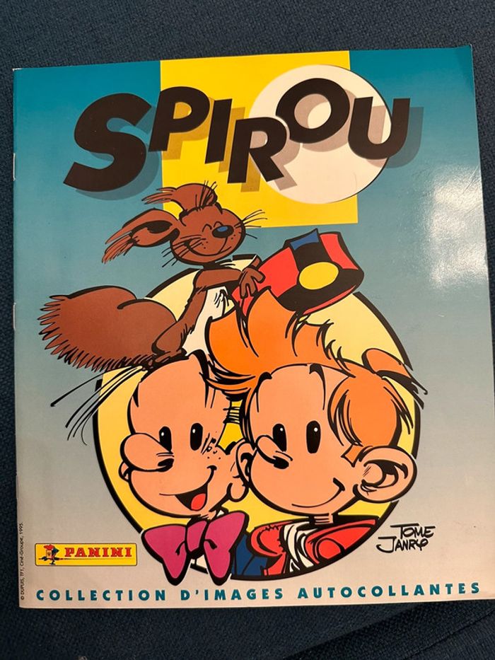 Album livre Panini complet stickers autocollants Spirou
