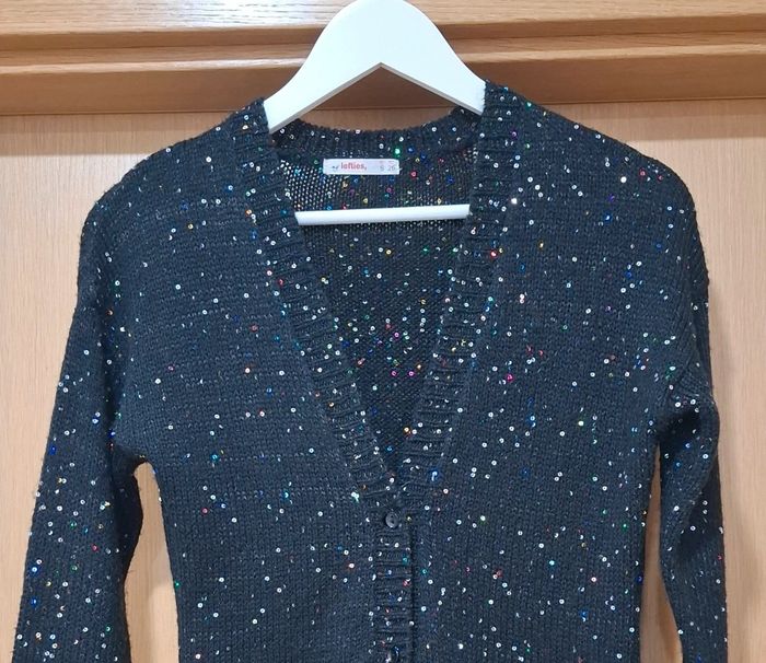 Cardigan com brilhantes da Lefties