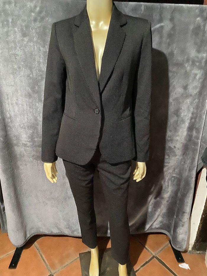 Blazer taille 36 et pantalon  taille 34 cintré noir et blanc Zara taille 34