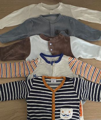 Lot 5 pyjamas 1 pièce 6 mois