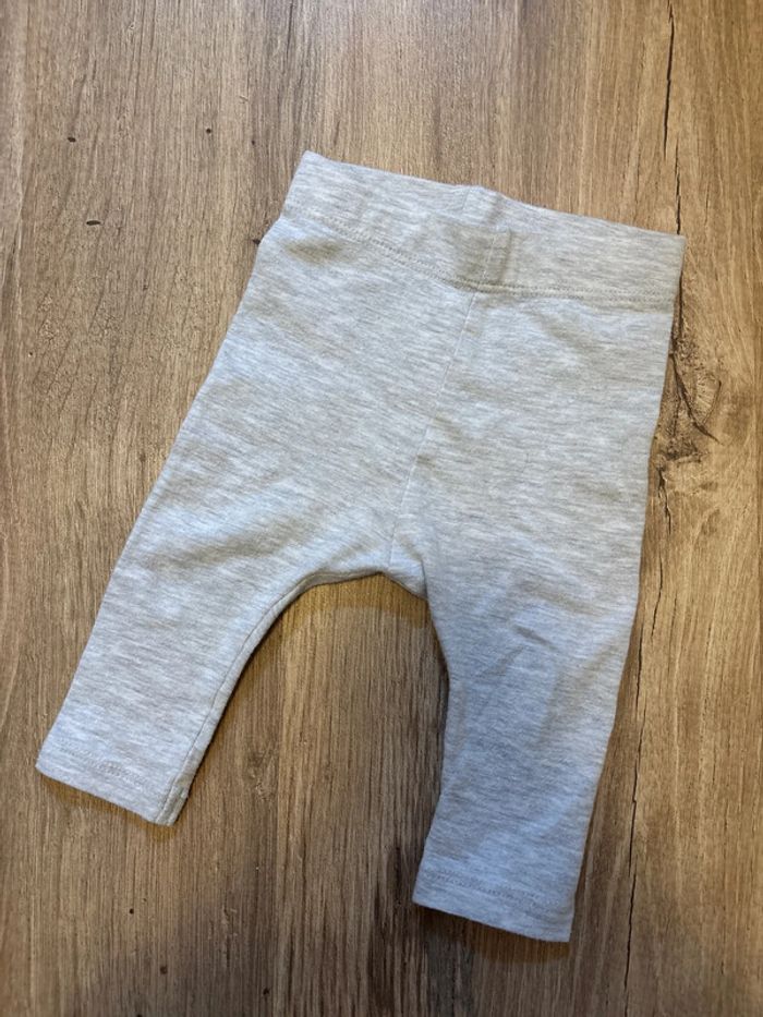Lot 3 leggings Kiabi 3 mois - photo numéro 8