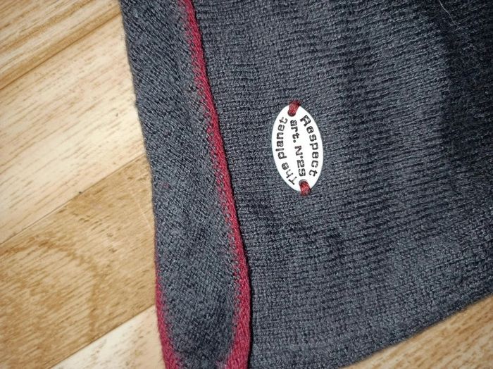 Pull fille marron foncé et rouge Okaïdi taille 12 ans en excellent état - photo numéro 3