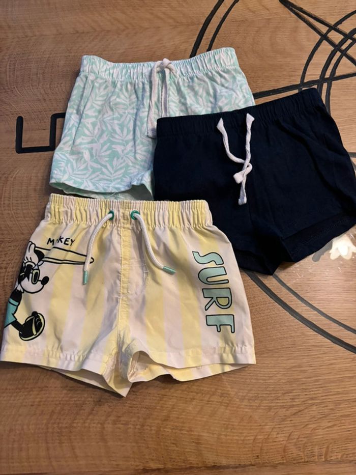 Lot 3 short garçon taille 9 mois