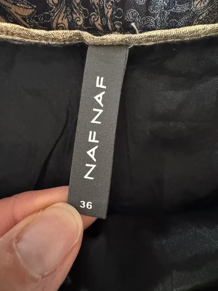 Mini jupe femme Naf Naf légèrement brillante neuve taille S - photo numéro 3