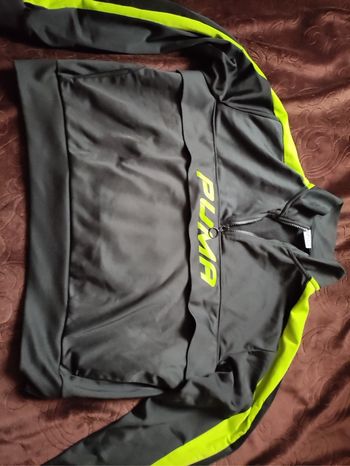 Sweat-shirt court