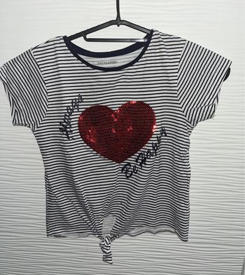 T-shirt marinière avec cœur à paillettes