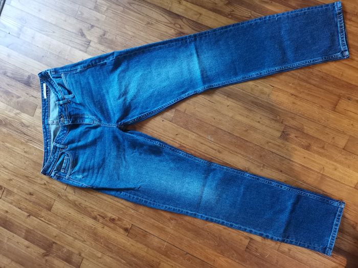 Vends jean esprit - photo numéro 2
