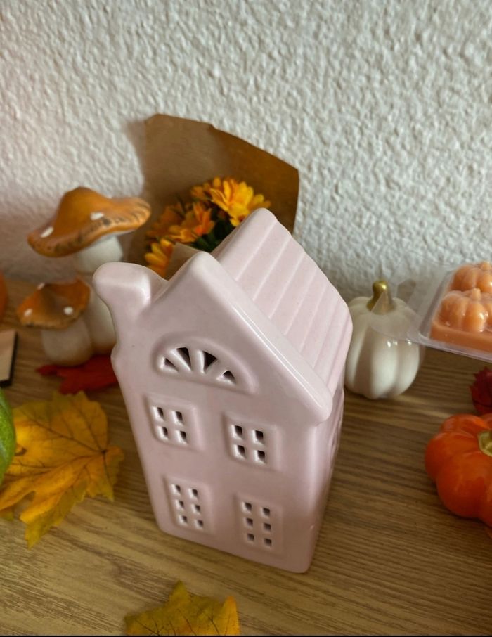 Maison décorative 🏘️ lumineuse - photo numéro 2
