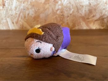 Tsum Tsum officiel Disney la reine Arianna dans Raiponce