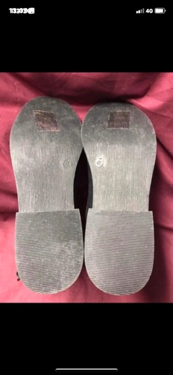 Bottine noire avec chaînette - photo numéro 5