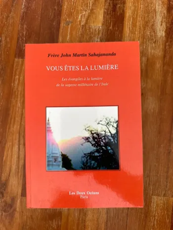 Livre, vous êtes dans la lumière