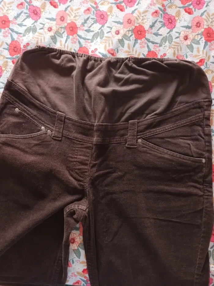 Pantalon grossesse - photo numéro 2