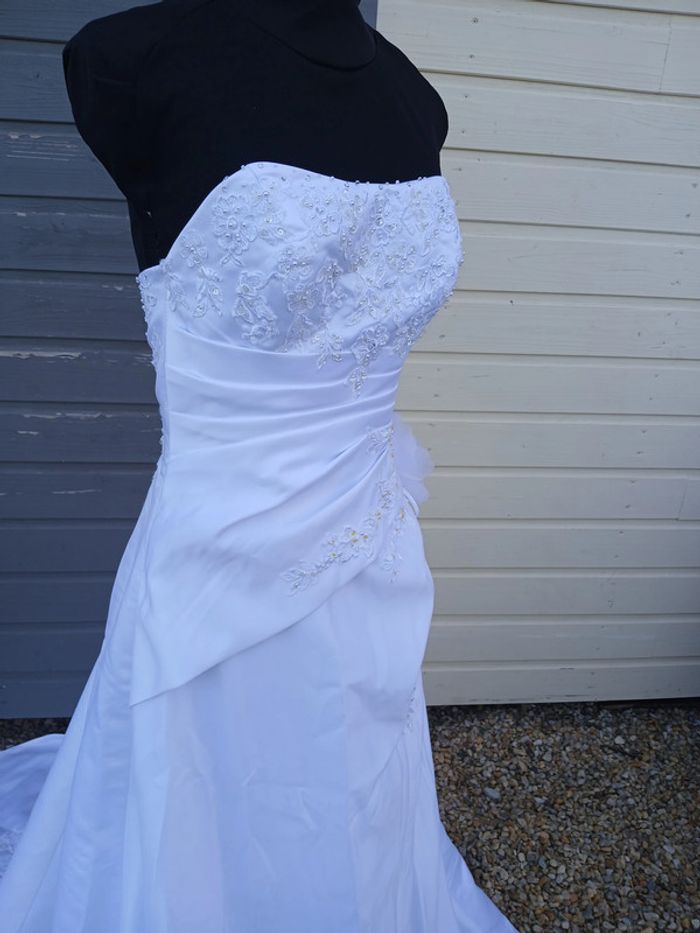 robe de mariée taille 38/40 - photo numéro 5