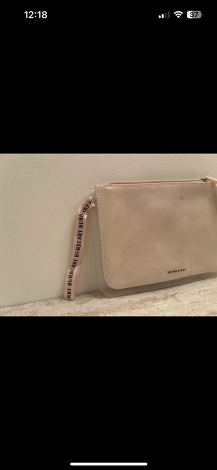 Pochette Burberry rosé et transparente - photo numéro 4