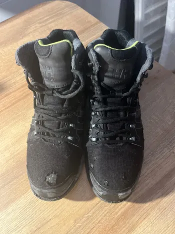 Chaussures des sécurité