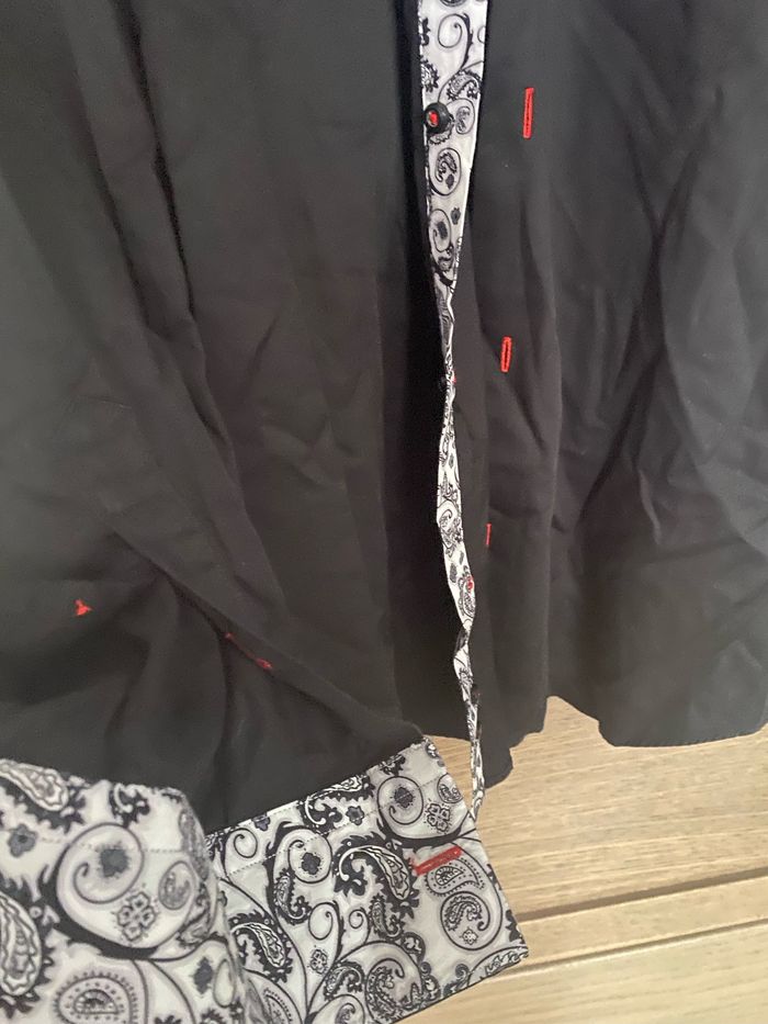 Chemise noire et rouge homme - photo numéro 3
