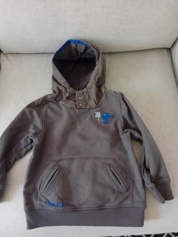 Pull à capuche 4 ans