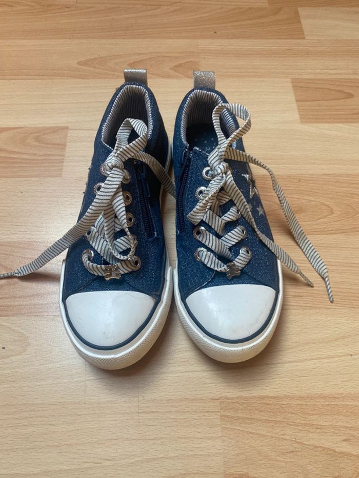 Chaussures en toiles