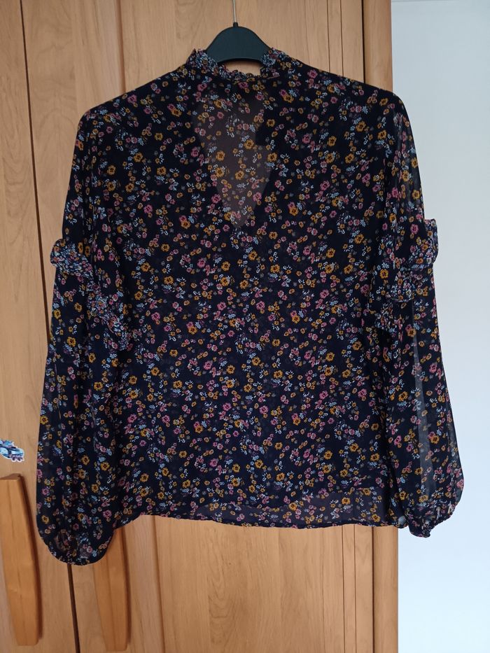 Tunique voile fluide noire à petites fleurs - photo numéro 2