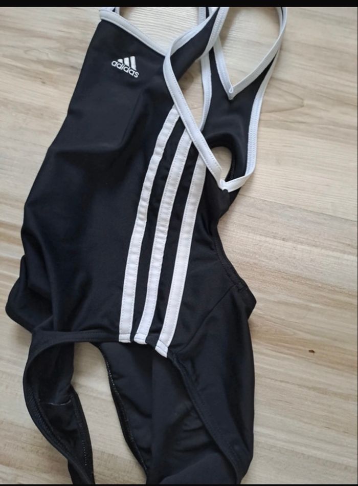 Maillot de bain adidas 8 ans - photo numéro 3
