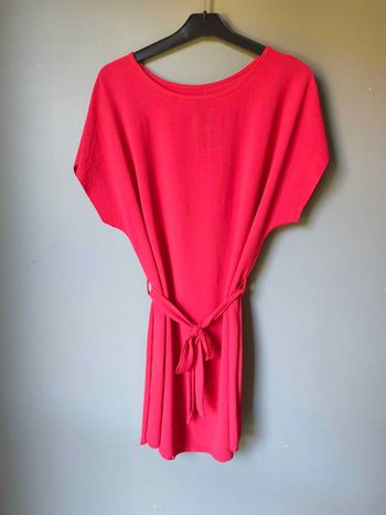 Robe/Tunique élégante avec ceinture couleurs Rouge fluide taille unique 36 au 44