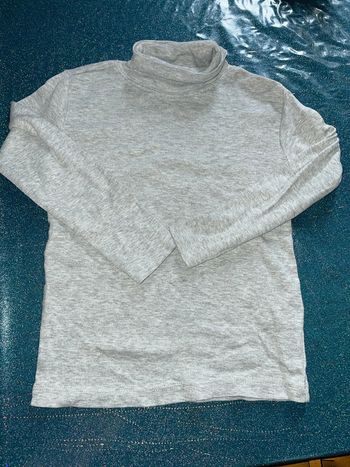 Sous pull légère tache