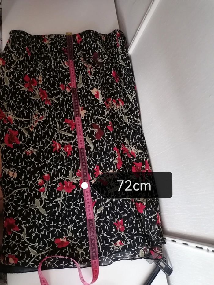 Jupe noire fleurie T6 - photo numéro 7