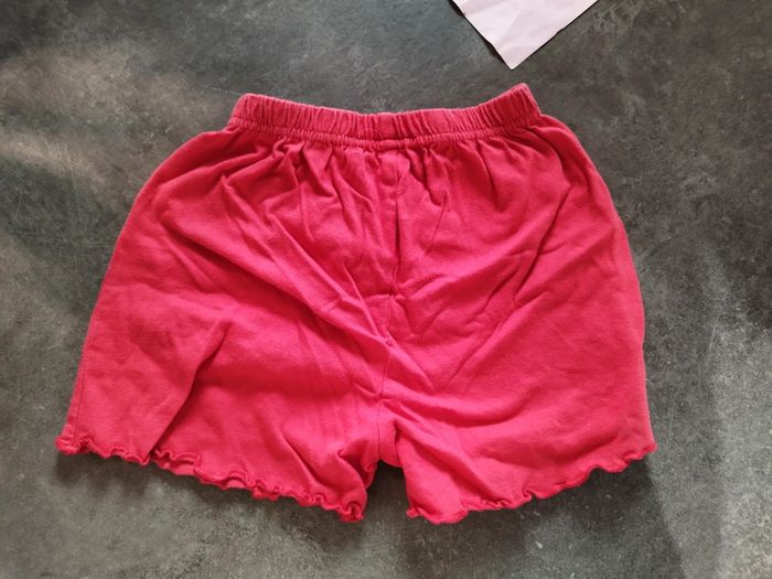 Short rouge 18 mois - photo numéro 4