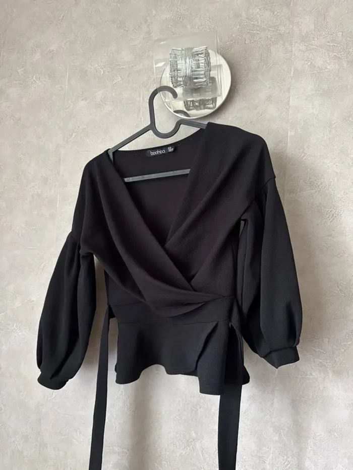 Top cache cœur boohoo t-34